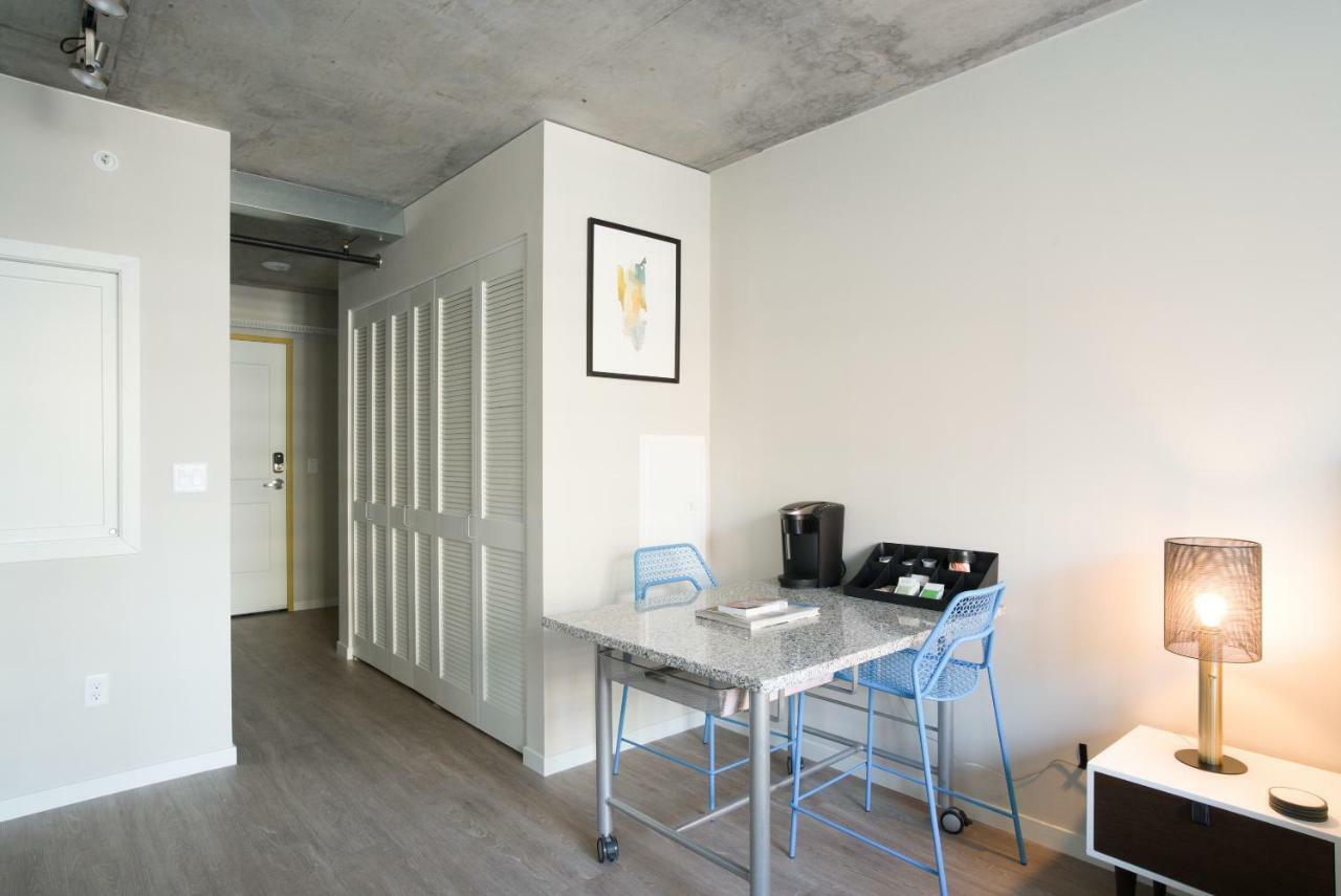 Mint House Minneapolis - Downtown West Ngoại thất bức ảnh