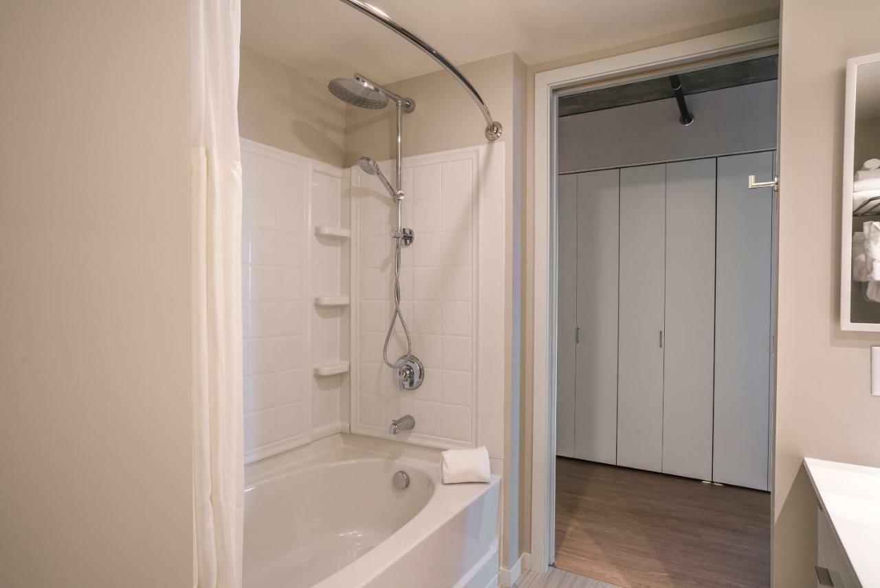 Mint House Minneapolis - Downtown West Ngoại thất bức ảnh